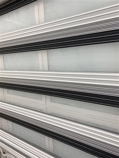 Lüx Zebra Pliseli Siyah Geçişli
